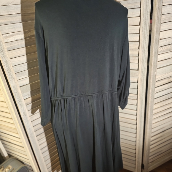Torrid Dark Green soft zip front dress. - Picture 7 of 10